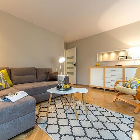 Chmielna 73 P&O Serviced Apartments Warschau Exterior foto