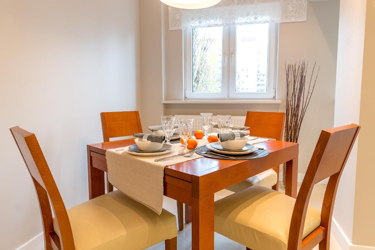 Chmielna 73 P&O Serviced Apartments Warschau Exterior foto